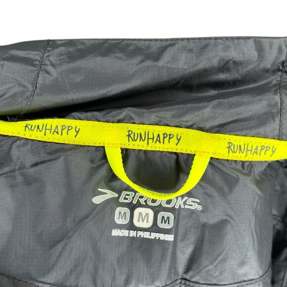 BROOKS Gray Lightweight Nylon Full Zip Running Jacket Tulip Hem Women's Medium - Picture 4 of 7